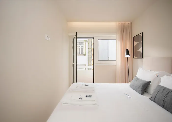 Liiiving In - Uptown Pearl Apartament *