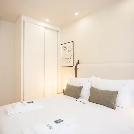 Apartment Liiiving In - Uptown Pearl *