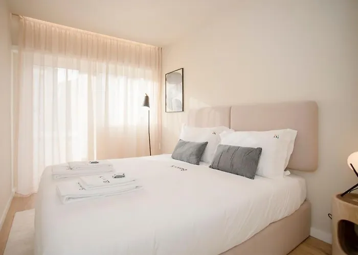 Liiiving In - Uptown Pearl Apartamento Porto
