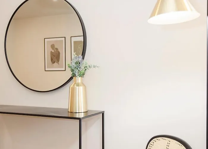 Liiiving In - Uptown Pearl Apartamento *