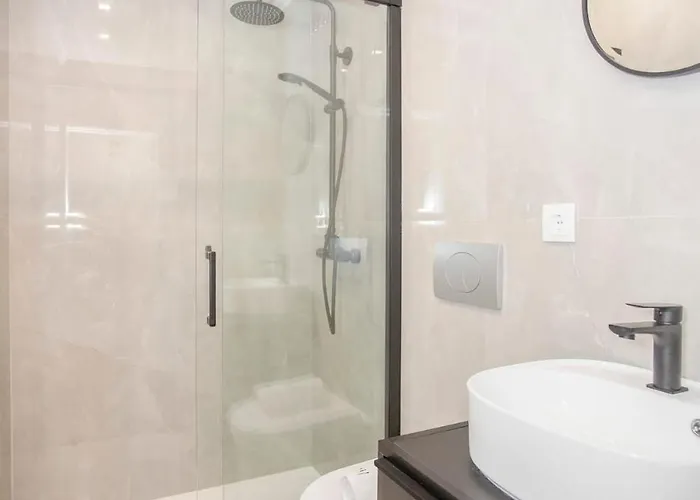 Apartman Liiiving In - Uptown Pearl *