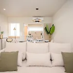 Apartament Liiiving In - Uptown Pearl