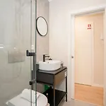 Liiiving In - Uptown Pearl Apartament *